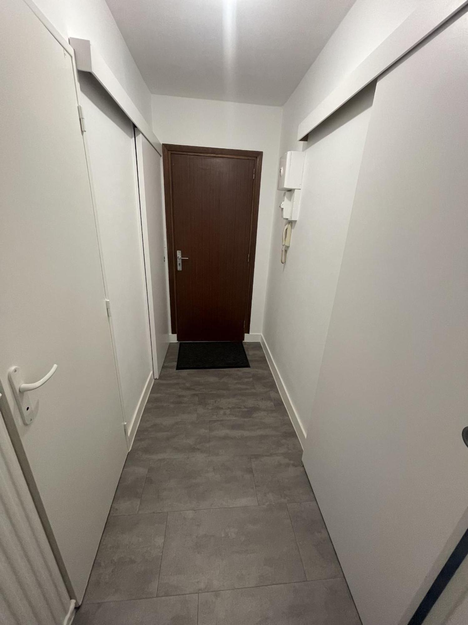 Logement Neuf A Proximite Du Centre Ville Avec Parking Лимож Экстерьер фото